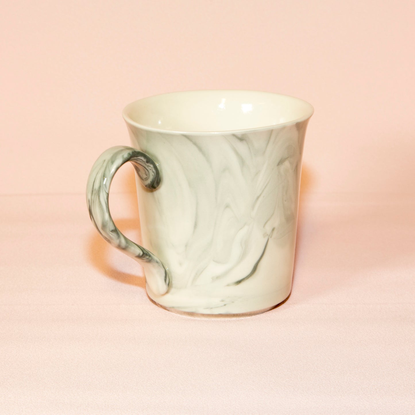 Marbled office mug, black/white 2